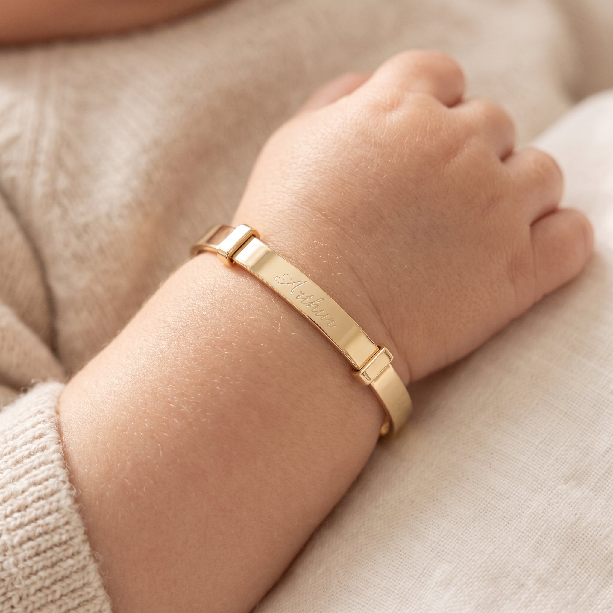Baby Bangle Plain ID Yellow Gold